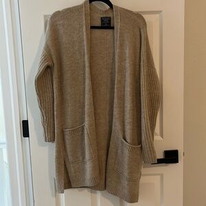Abercrombie & Fitch tan sweater. Size M